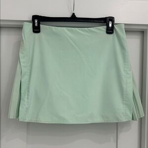 Lululemon peek-pleat tennis Skirt, medium, mint green